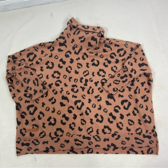 Simply Southern Leo leopard loose turtleneck top drop shoulders. One size - Picture 2 of 8